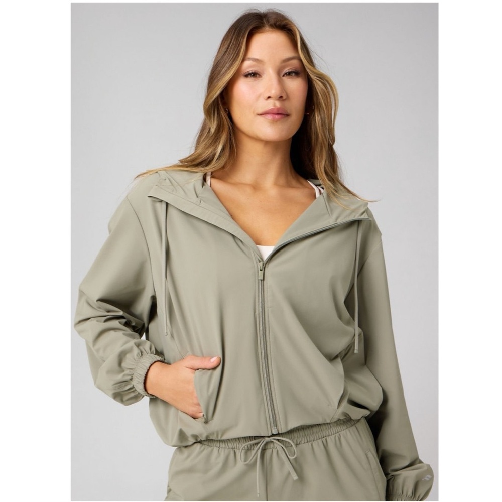Fabletics All Day Jacket Seagrass color XS - Picture 3 of 6